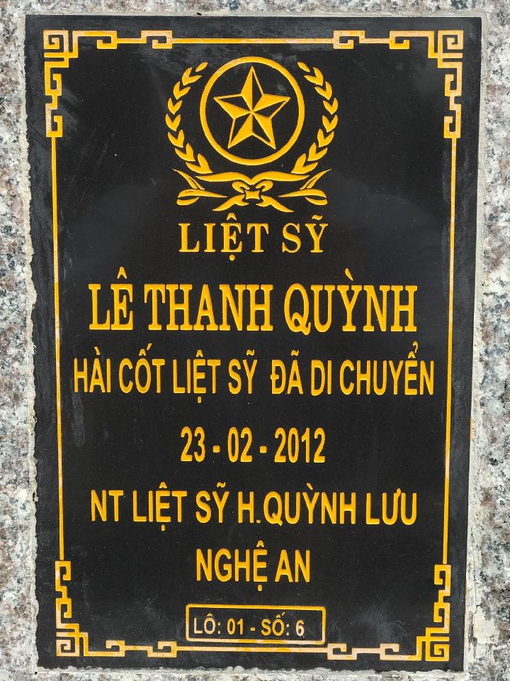 Ảnh mộ liệt sĩ Lê Thanh Quỳnh
