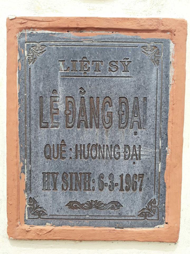 Ảnh mộ liệt sĩ Lê Đằng Đại