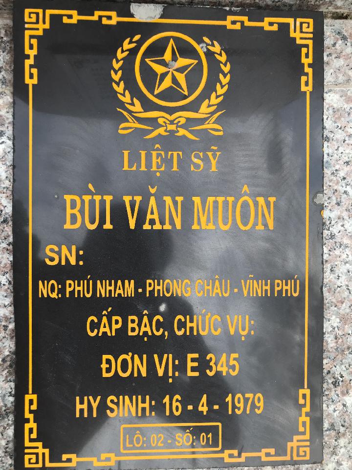 Ảnh mộ liệt sĩ Bùi Văn Muôn
