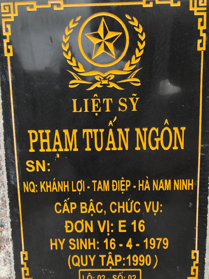 Ảnh mộ liệt sĩ Phạm Tuấn Ngôn