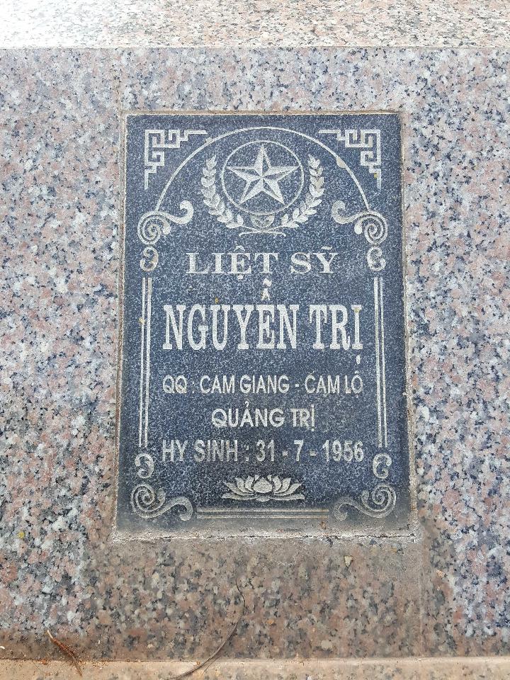 Ảnh mộ liệt sĩ NGUYỄN TRỊ