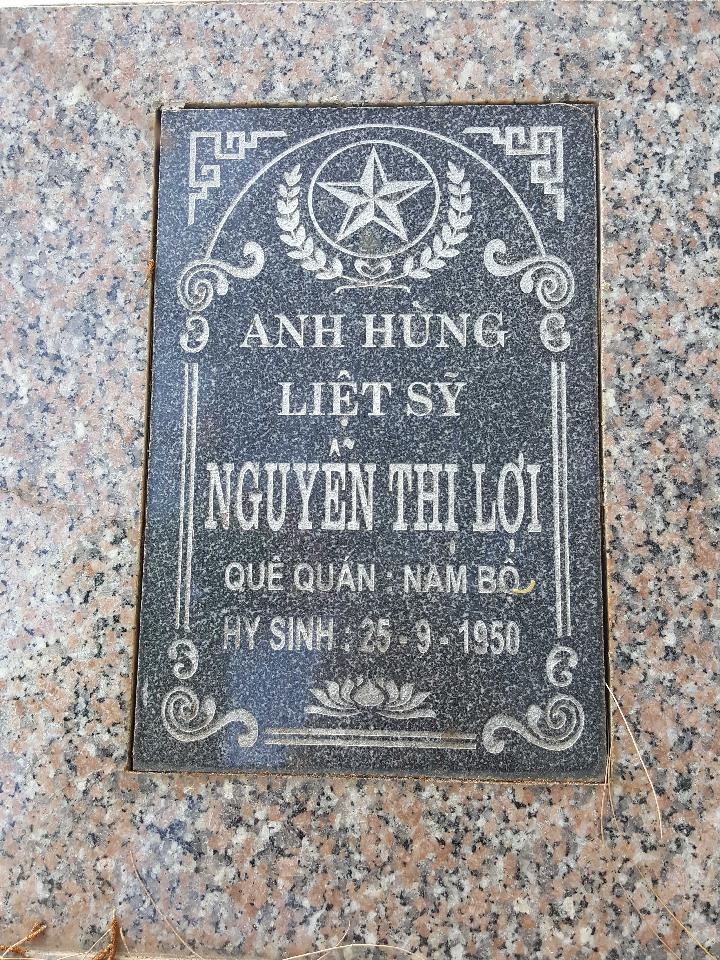 Ảnh mộ liệt sĩ NGUYỄN THỊ LỢI