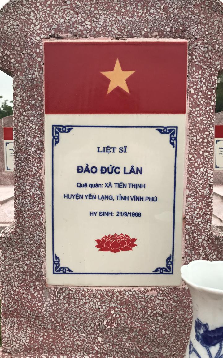 Ảnh mộ liệt sĩ ĐÀO ĐỨC LÂN