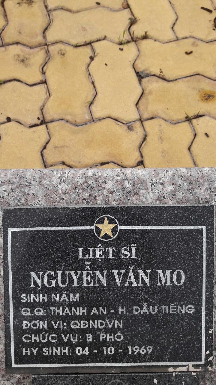 Ảnh mộ liệt sĩ NGUYỄN VĂN MO