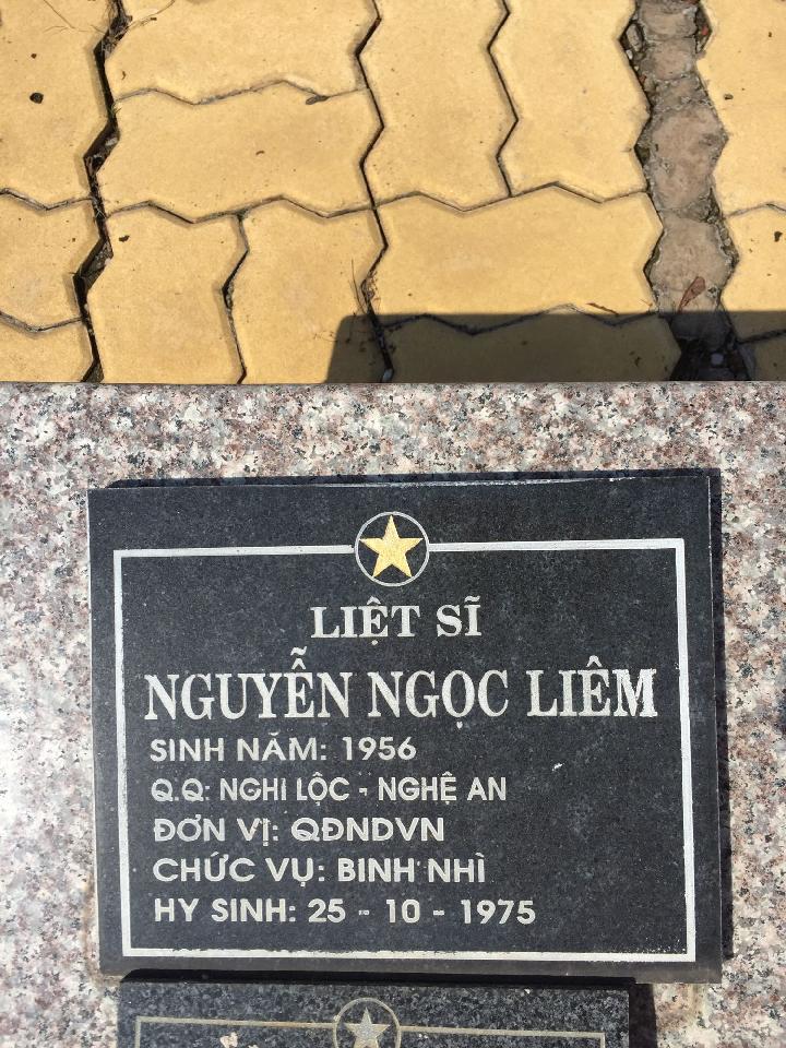 Ảnh mộ liệt sĩ NGUYỄN NGỌC LIÊM