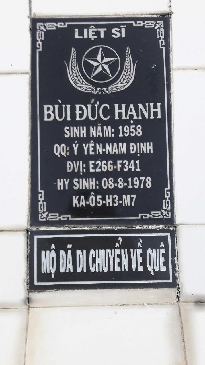 Ảnh mộ liệt sĩ Bùi Đức Hạnh