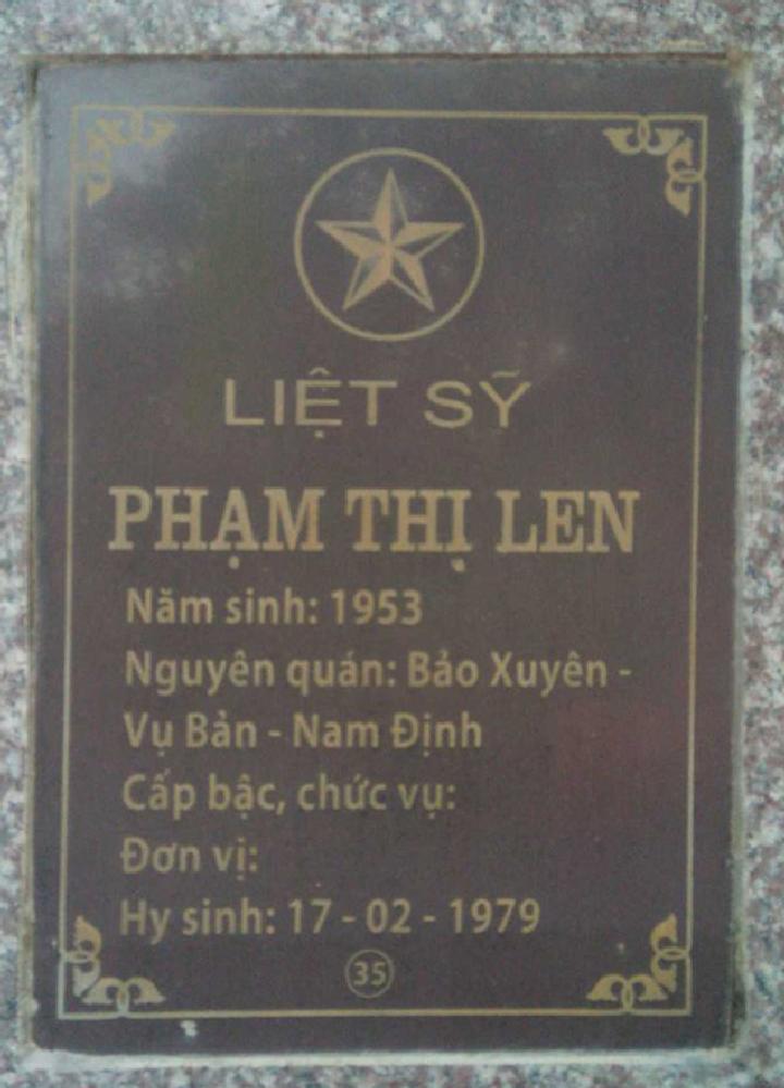 Ảnh mộ liệt sĩ Phạm Thị Len