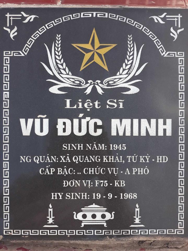 Ảnh mộ liệt sĩ vũ đức minh