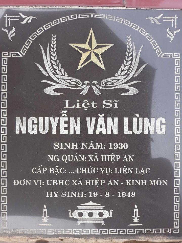 Ảnh mộ liệt sĩ nguyễn văn lùng
