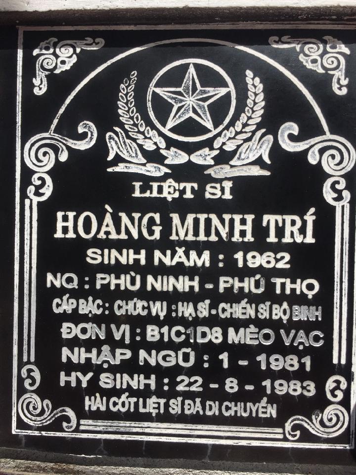 Ảnh mộ liệt sĩ Hoàng Minh Trí