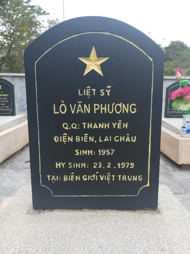Ảnh mộ liệt sĩ Lò Văn Phương