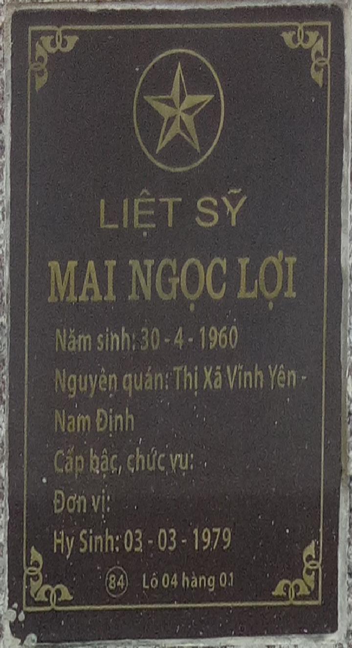 Ảnh mộ liệt sĩ Mai Ngọc Lợi