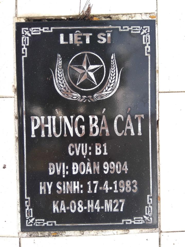 Ảnh mộ liệt sĩ Phùng Bá Cát