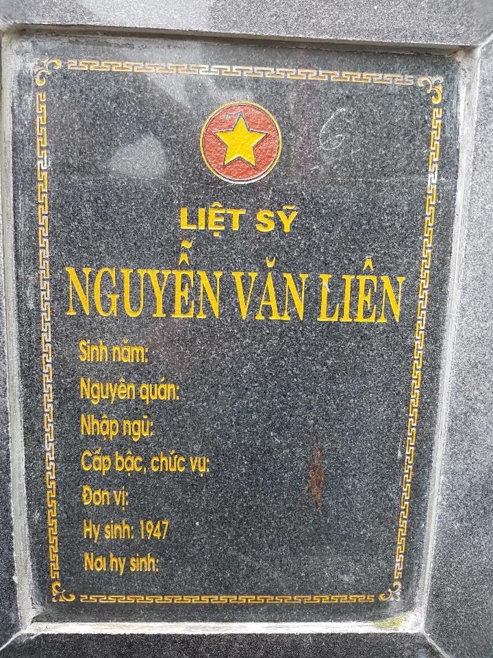 Ảnh mộ liệt sĩ Nguyễn Văn Liên