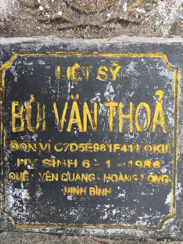 Ảnh mộ liệt sĩ Bùi Văn Thỏa