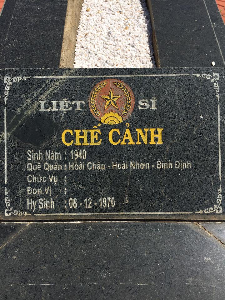 Ảnh mộ liệt sĩ Chế Cảnh