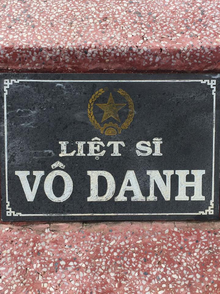 Ảnh mộ liệt sĩ Liệt sĩ chưa biết tên