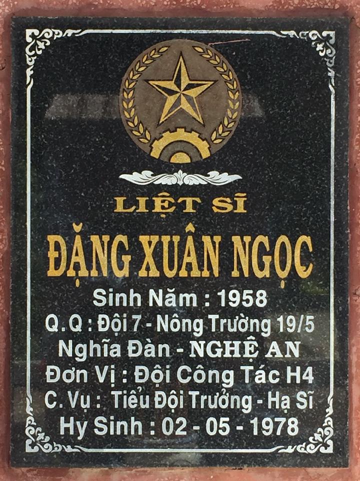 Ảnh mộ liệt sĩ Đặng Xuân Ngọc