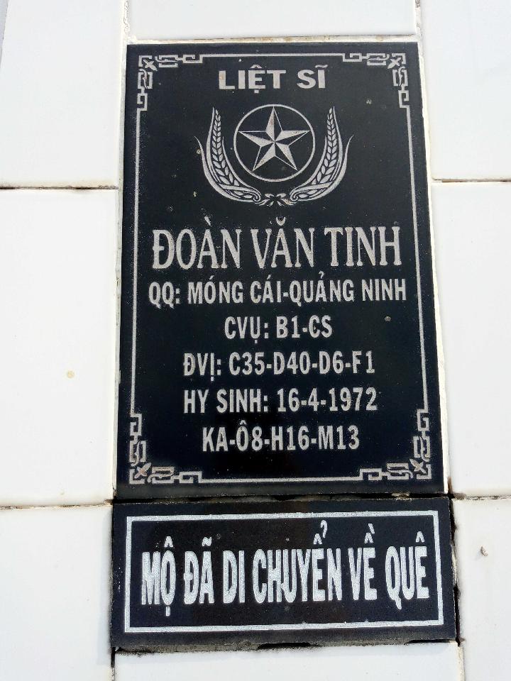 Ảnh mộ liệt sĩ Đoàn Văn Tinh