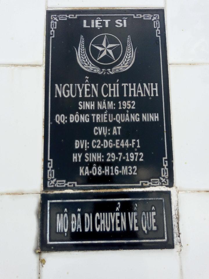 Ảnh mộ liệt sĩ Nguyễn Chí Thanh