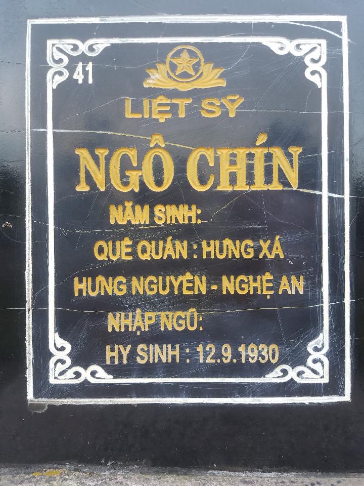 Ảnh mộ liệt sĩ Ngô Chín