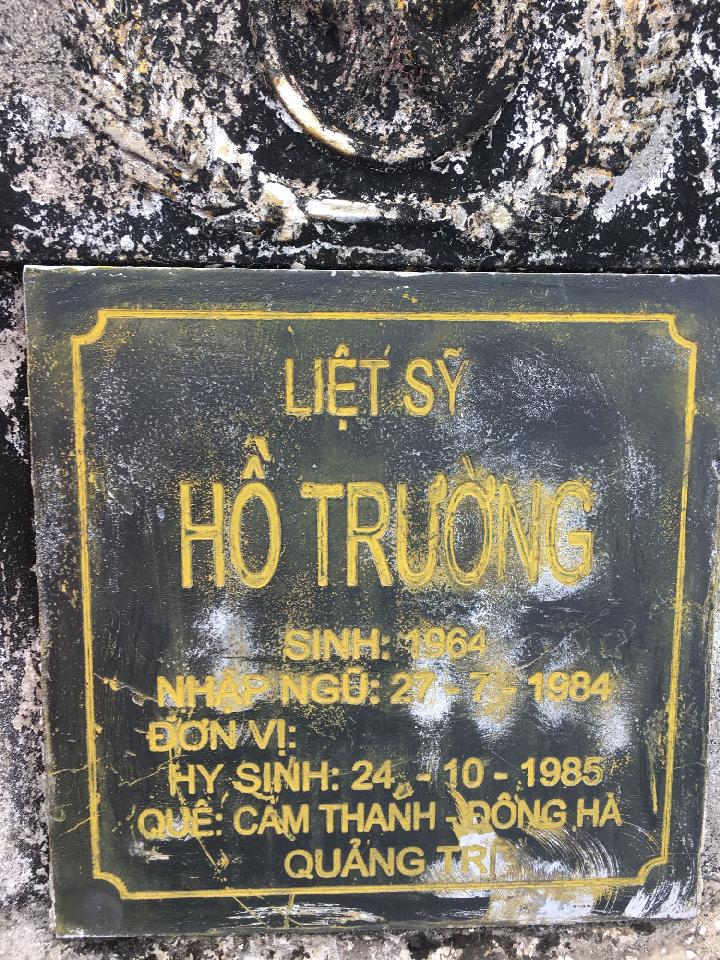 Ảnh mộ liệt sĩ Hồ Trường