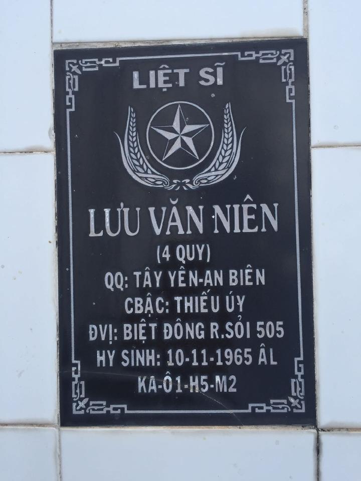 Ảnh mộ liệt sĩ Lưu Văn Niên