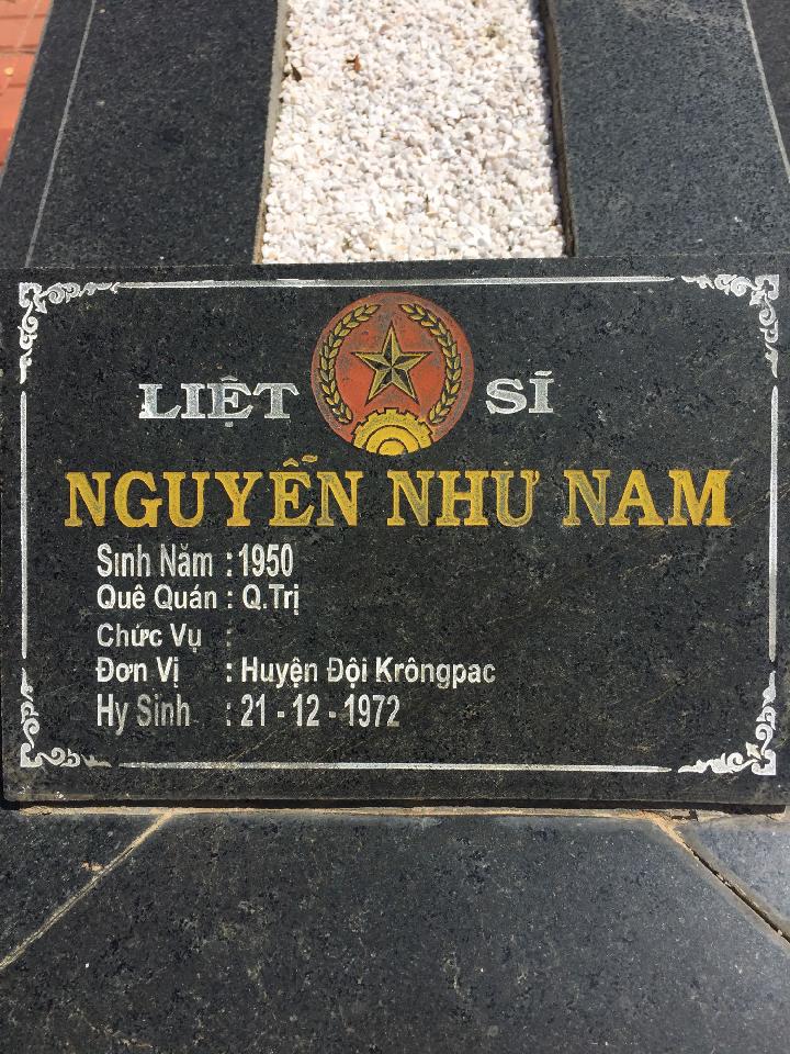 Ảnh mộ liệt sĩ Nguyễn Như Nam