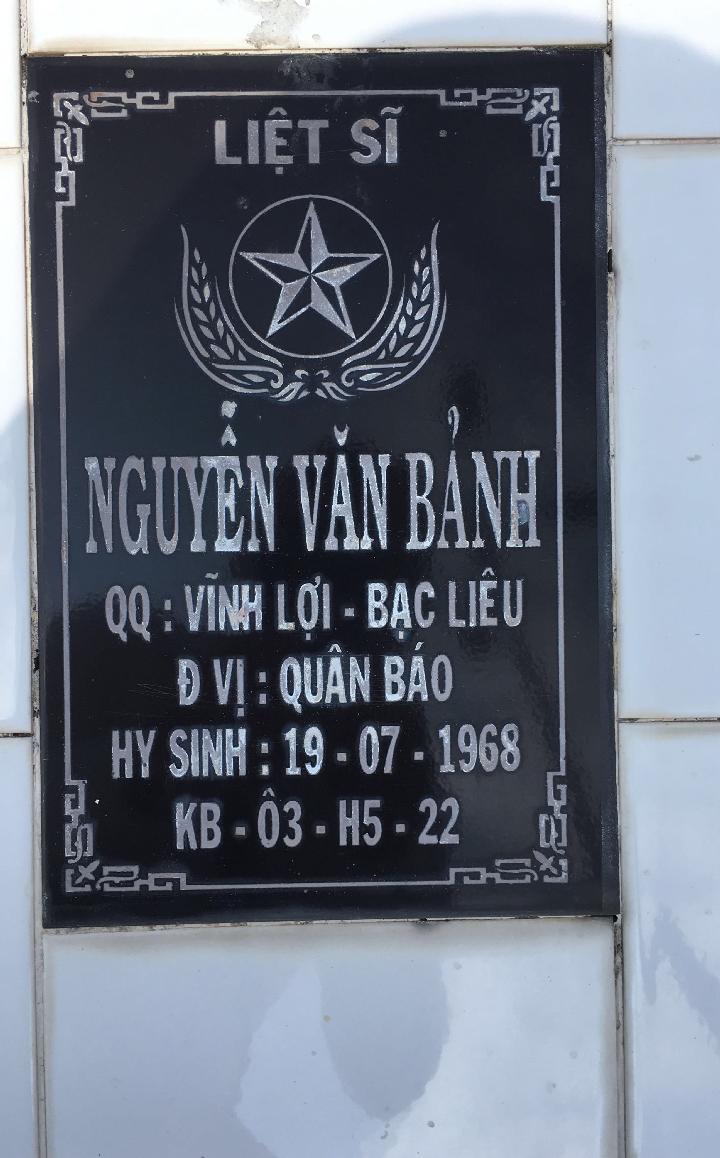 Ảnh mộ liệt sĩ Nguyễn Văn Bảnh