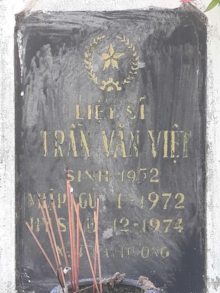 Ảnh mộ liệt sĩ TRẦN VĂN VIỆT