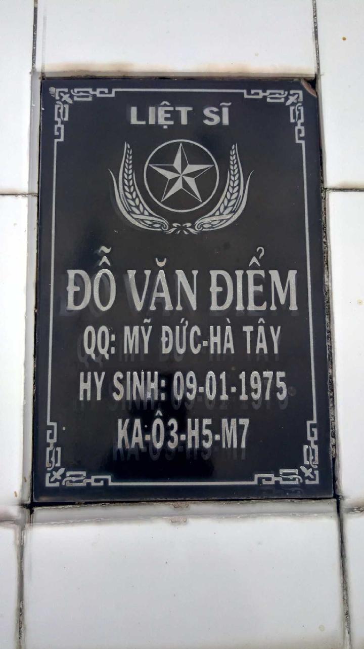 Ảnh mộ liệt sĩ Đổ Văn Điểm