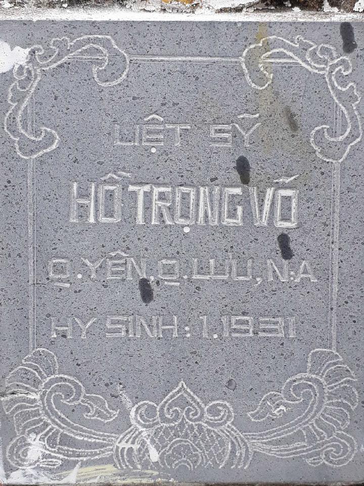 Ảnh mộ liệt sĩ Hồ Trọng Võ