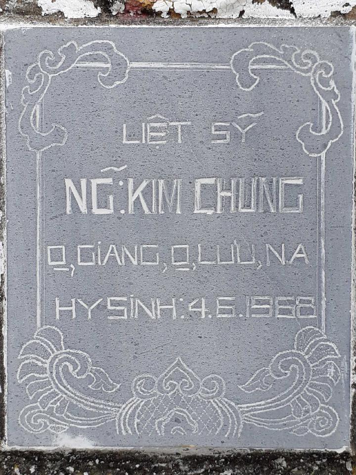 Ảnh mộ liệt sĩ Nguyễn Kim Chung