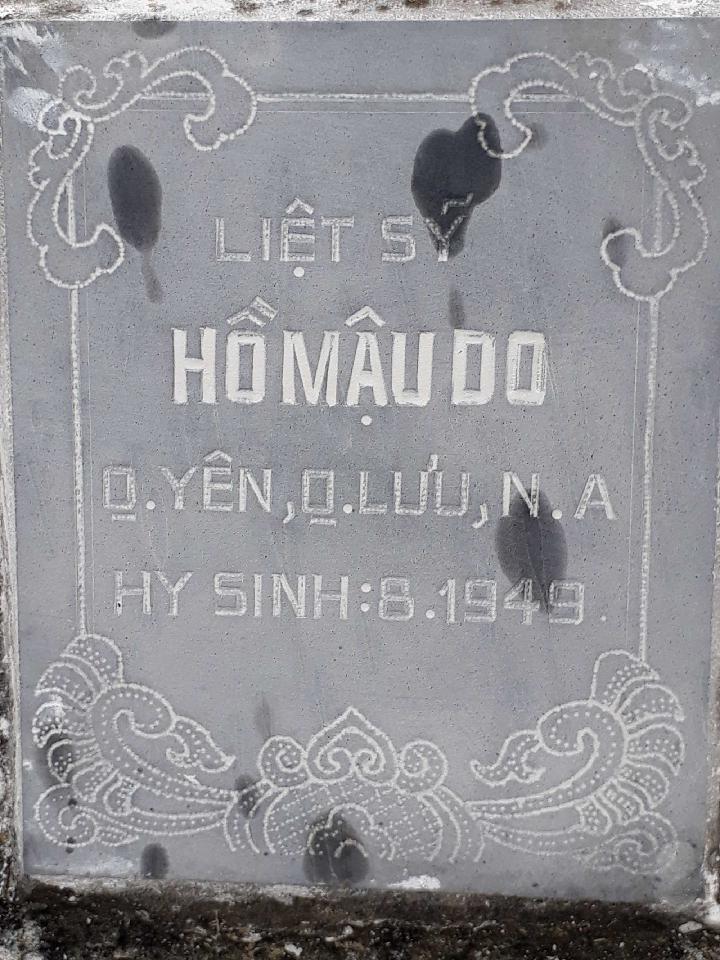 Ảnh mộ liệt sĩ Hồ Mậu Do