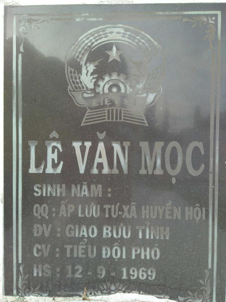 Ảnh mộ liệt sĩ Lê Văn Mộc