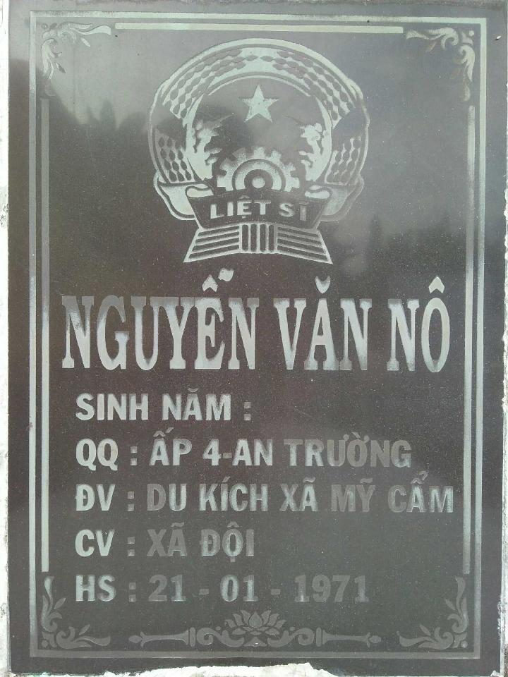 Ảnh mộ liệt sĩ Nguyễn Văn Nô