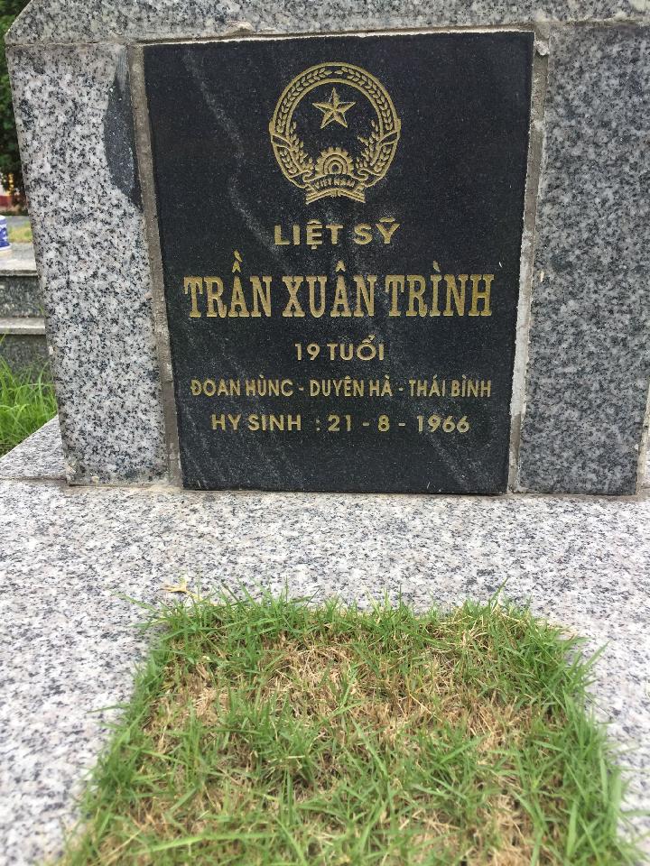 Ảnh mộ liệt sĩ TRẦN XUÂN TRÌNH