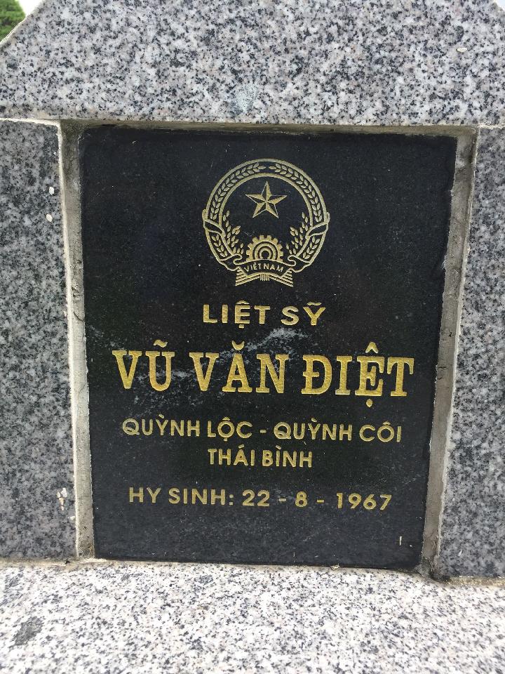 Ảnh mộ liệt sĩ VŨ VĂN ĐIỆT